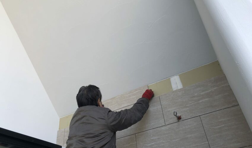 クラージュハウス 新築ブログ第七回 内装 壁紙 左官壁 装飾壁 照明 広島市中区 北欧家具インテリア クラージュプラス